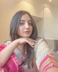 Sara Khan